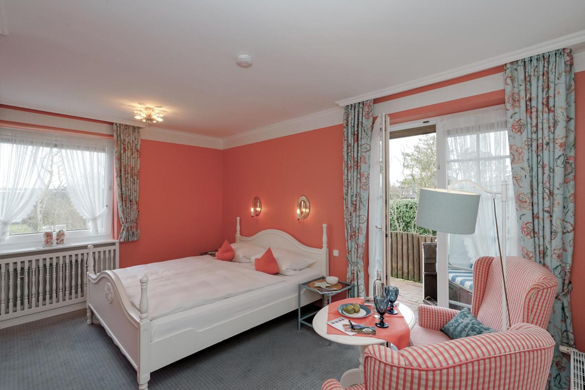 Hotel Wiesbaden Wenningstedt-Braderup Eksteriør bilde