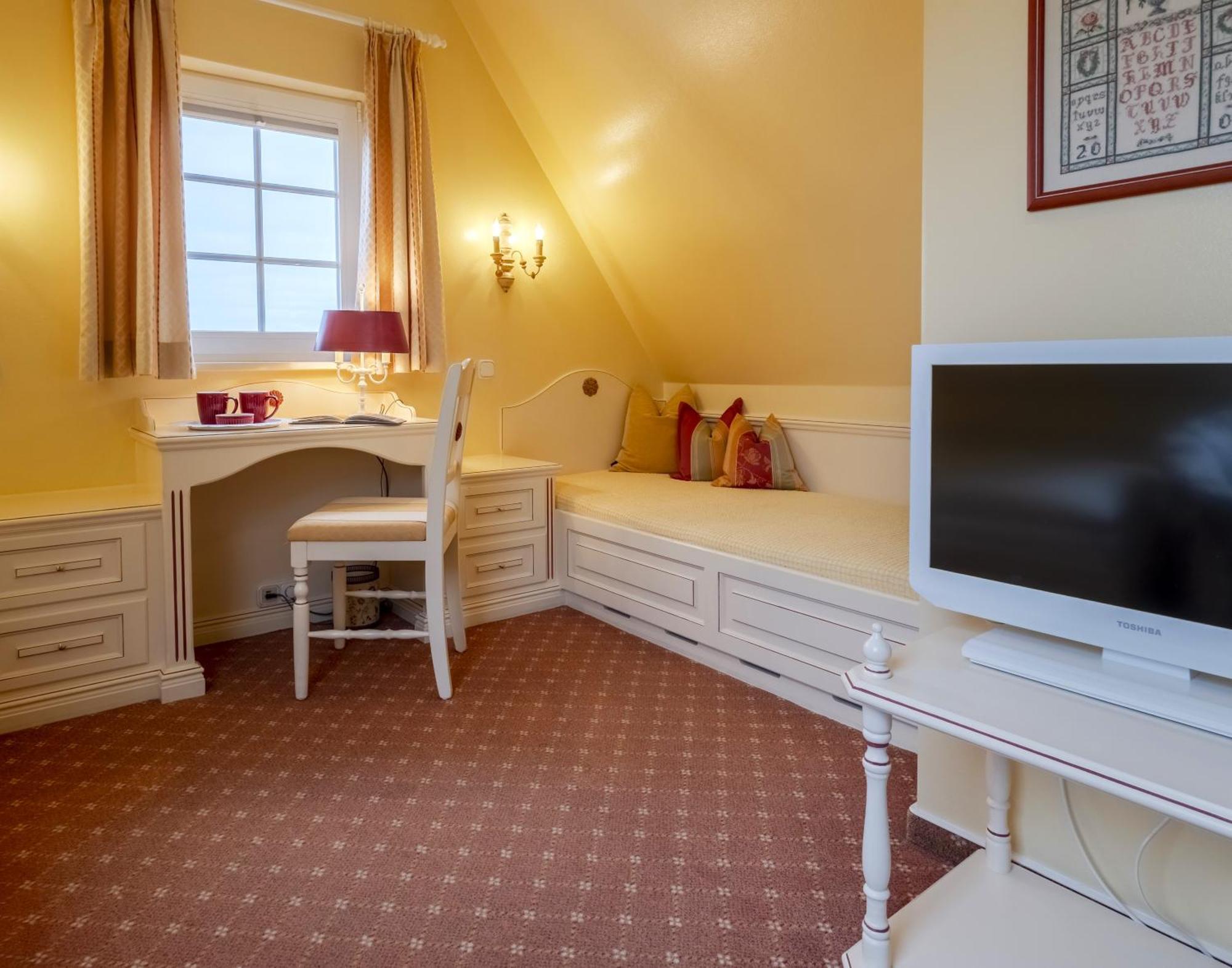 Hotel Wiesbaden Wenningstedt-Braderup Eksteriør bilde