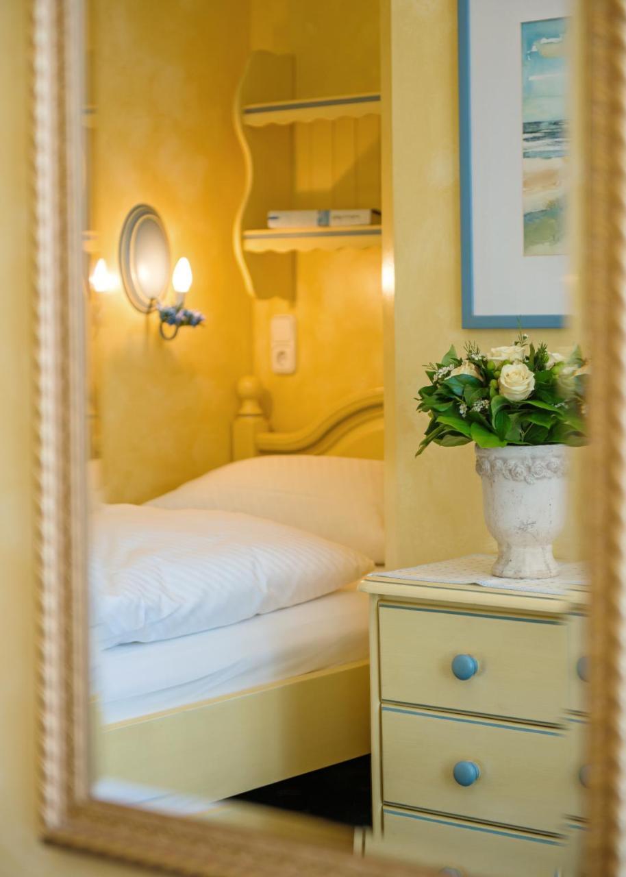 Hotel Wiesbaden Wenningstedt-Braderup Eksteriør bilde